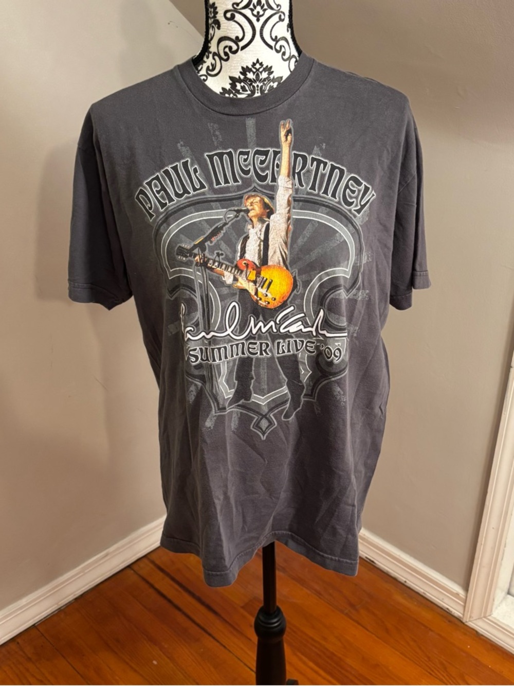 Paul McCartney Tour T Shirt Mens Size Large Gray Summer 2009 Concert The Beatles